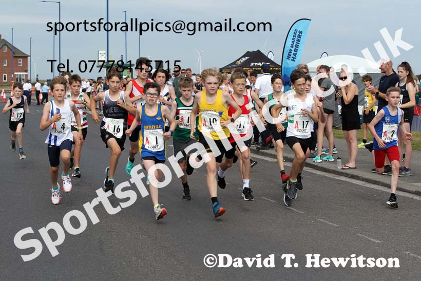Boys under-13s 2021 Northern 6 and 4 Stage and Young Athletes Road Relays, Redcar. Photo: David T. Hewitson/Sports for All Pics